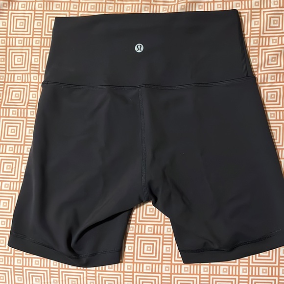 Lululemon Wunder Train High-Rise Short 6” - Picture 2 of 4